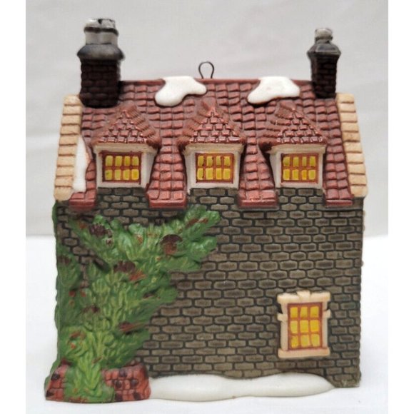 Dept 56 Charles Dickens 1994 Collectors Edition Ornament DEDLOCK ARMS - Picture 4 of 13